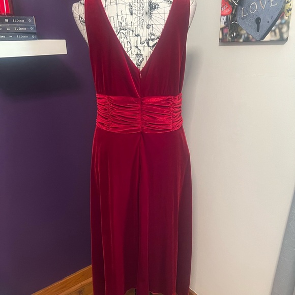 AGB Red Sleeveless Velvetlike Dress - Picture 8 of 11